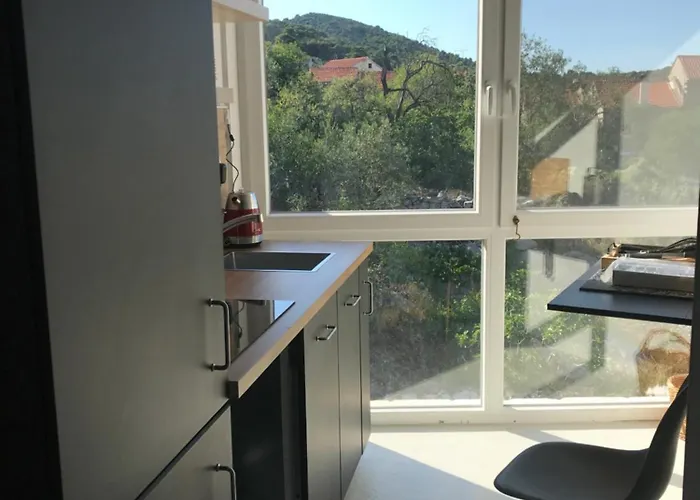 House Anna Veli Iž